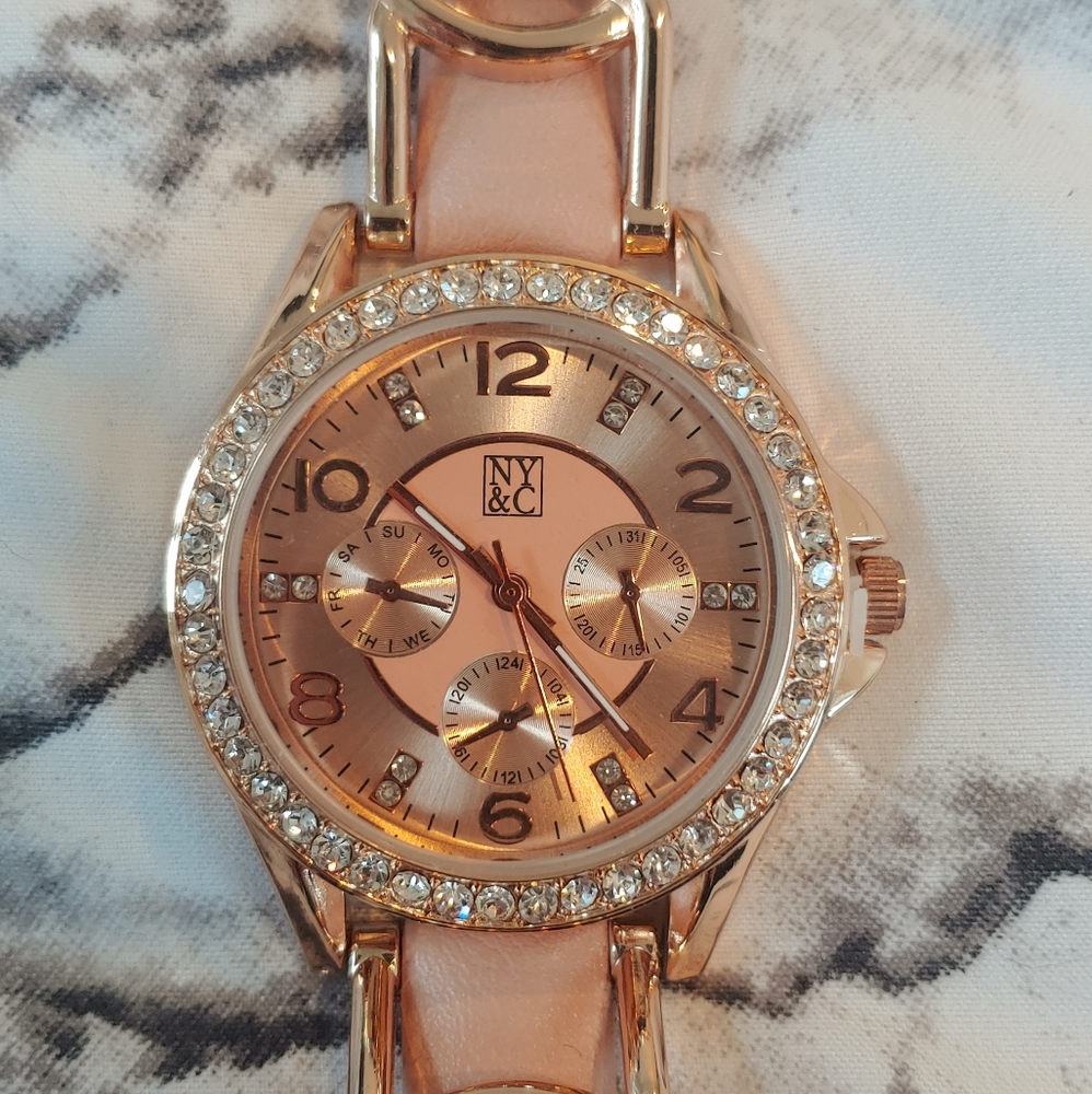 Rose gold toned watch